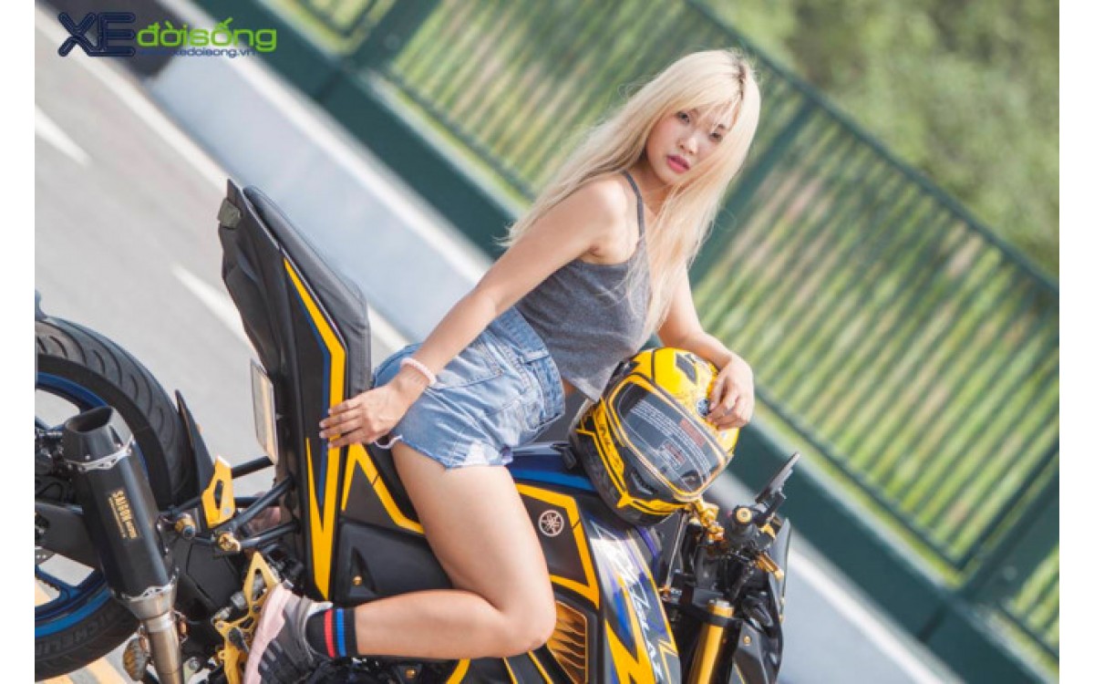 Yamaha M-Slaz độ nhiều đồ chơi đọ dáng nữ biker Sài Gòn